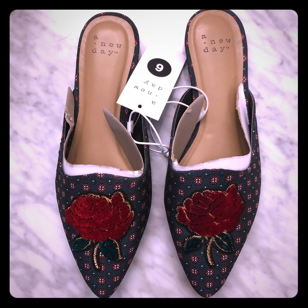 A New Day mules size 6